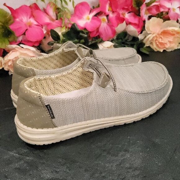 NWOT Hey Dude Wendy Sox Sand Shell - Picture 10 of 10